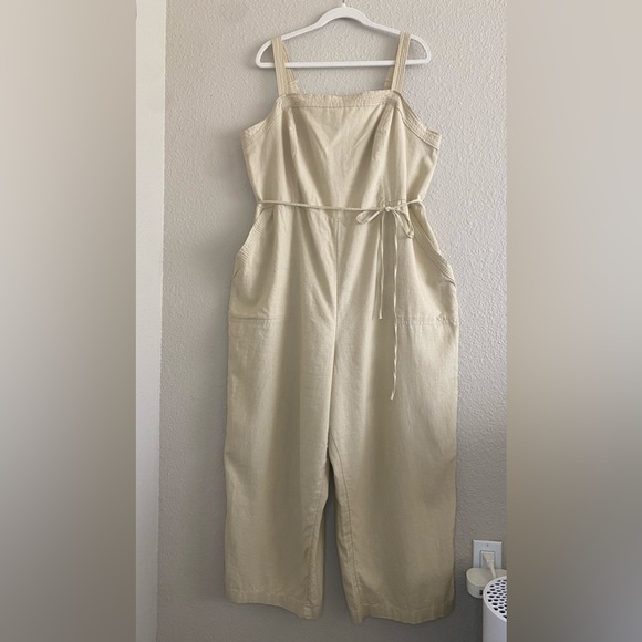 Old Navy Pants - Full length tie waist thick strap wide leg linen jumpsuit Old Navy